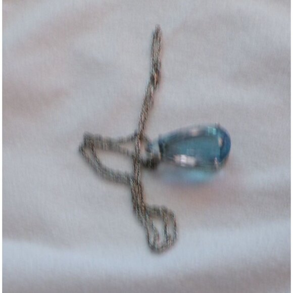 Natural Blue Topaz Pear shaped 30mm X 17MM Pendant 18" J Avery twisted chain - Picture 16 of 16